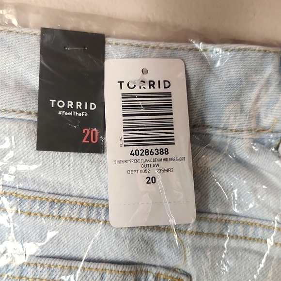 ❤️NWT VINTAGE TORRID SHORTS - BOYFRIEND VINTAGE STRETCH DENIM - HIGH RISE - PLUS - Picture 6 of 14